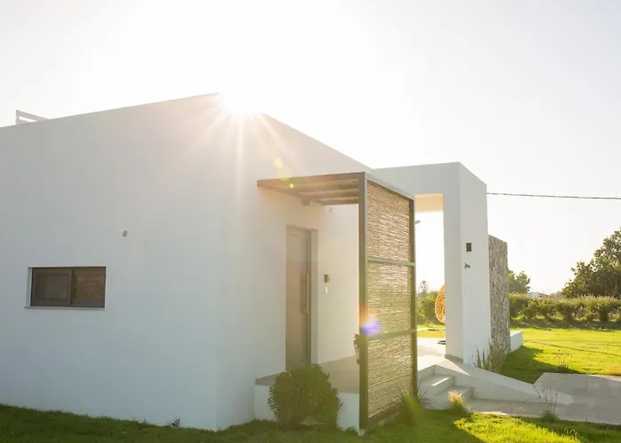 Aphrodite Luxury Villas & Suites-Private Heated Pool & Jacuzzi